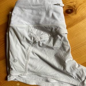 Lululemon “Speed Up Short Long 4”